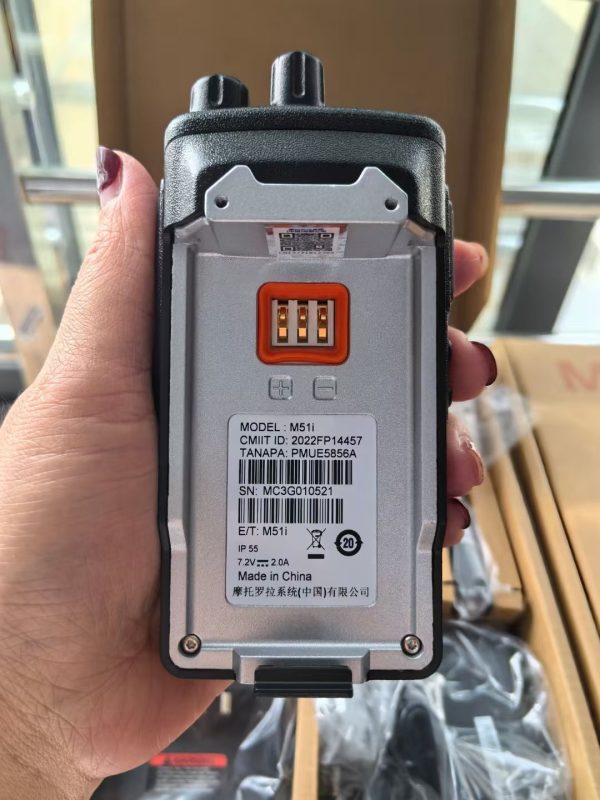 Motorola Mag One M51I Digital Professional DMR Portable Radio - Image 4
